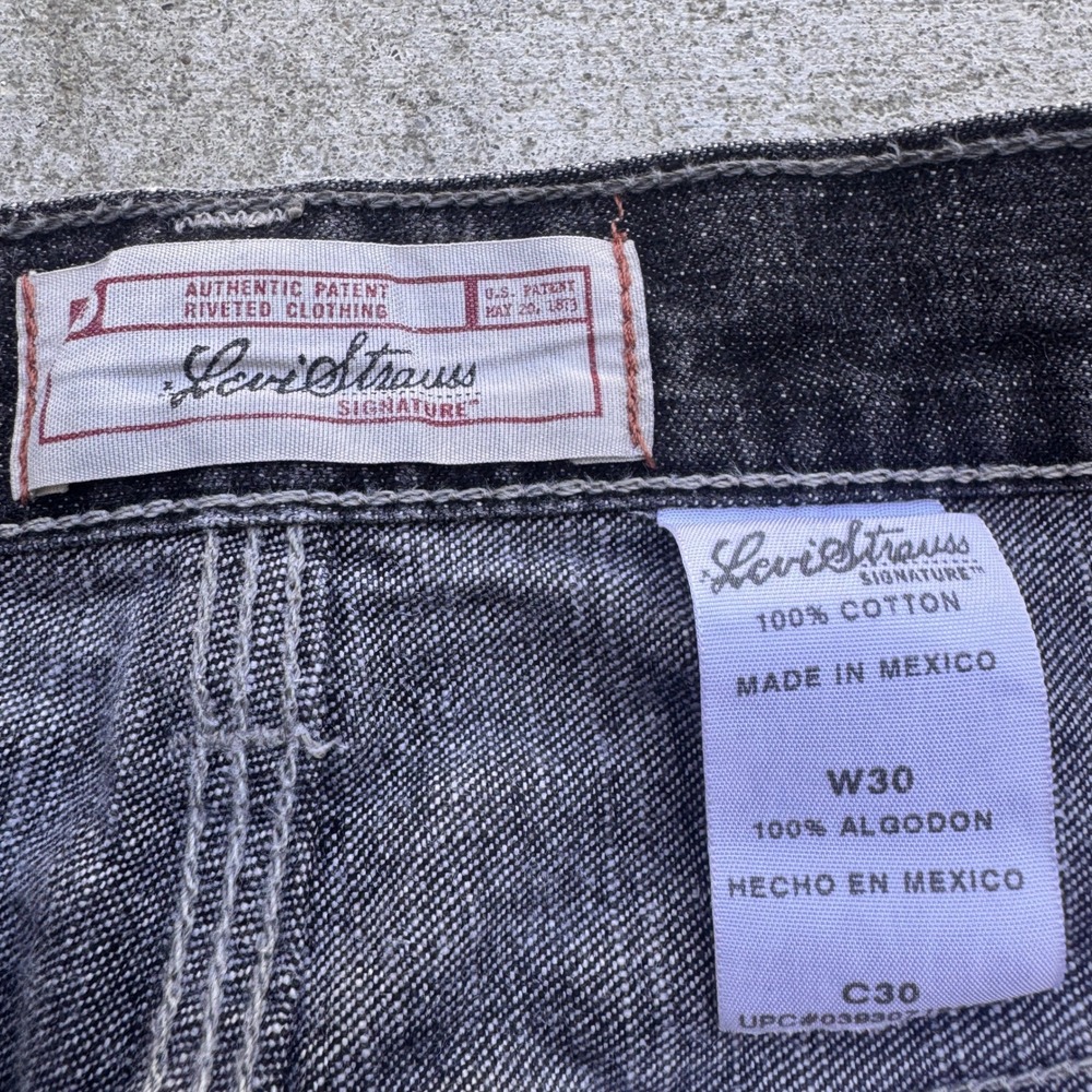 Levi Strauss Mens Black Carpenter Denim Shorts Size 30 Baggy y2k style - Picture 3 of 6